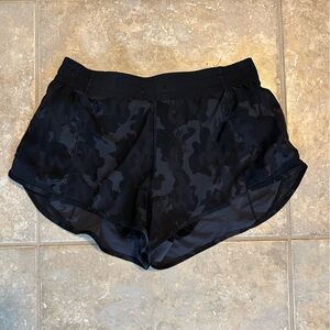 CRZ YOGA Black Camo Athletic Shorts